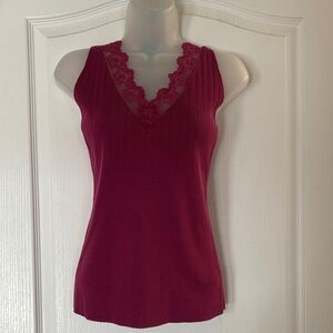 BiBi Berry Lace-Trimmed Top Medium
